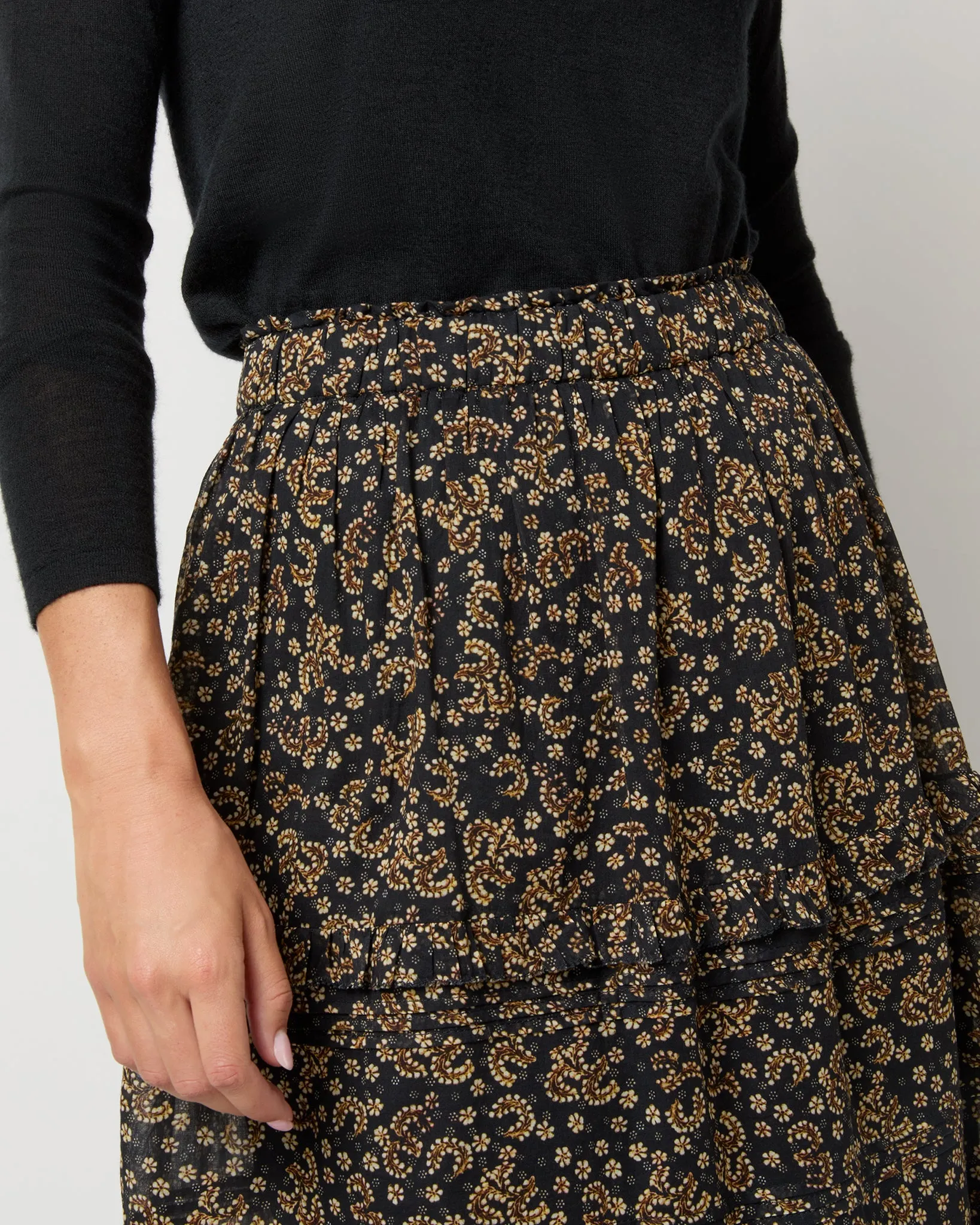 Diya Skirt in Black/Ochre