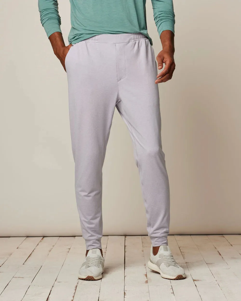 Johnnie-O Kisco Performance Joggers in Seal