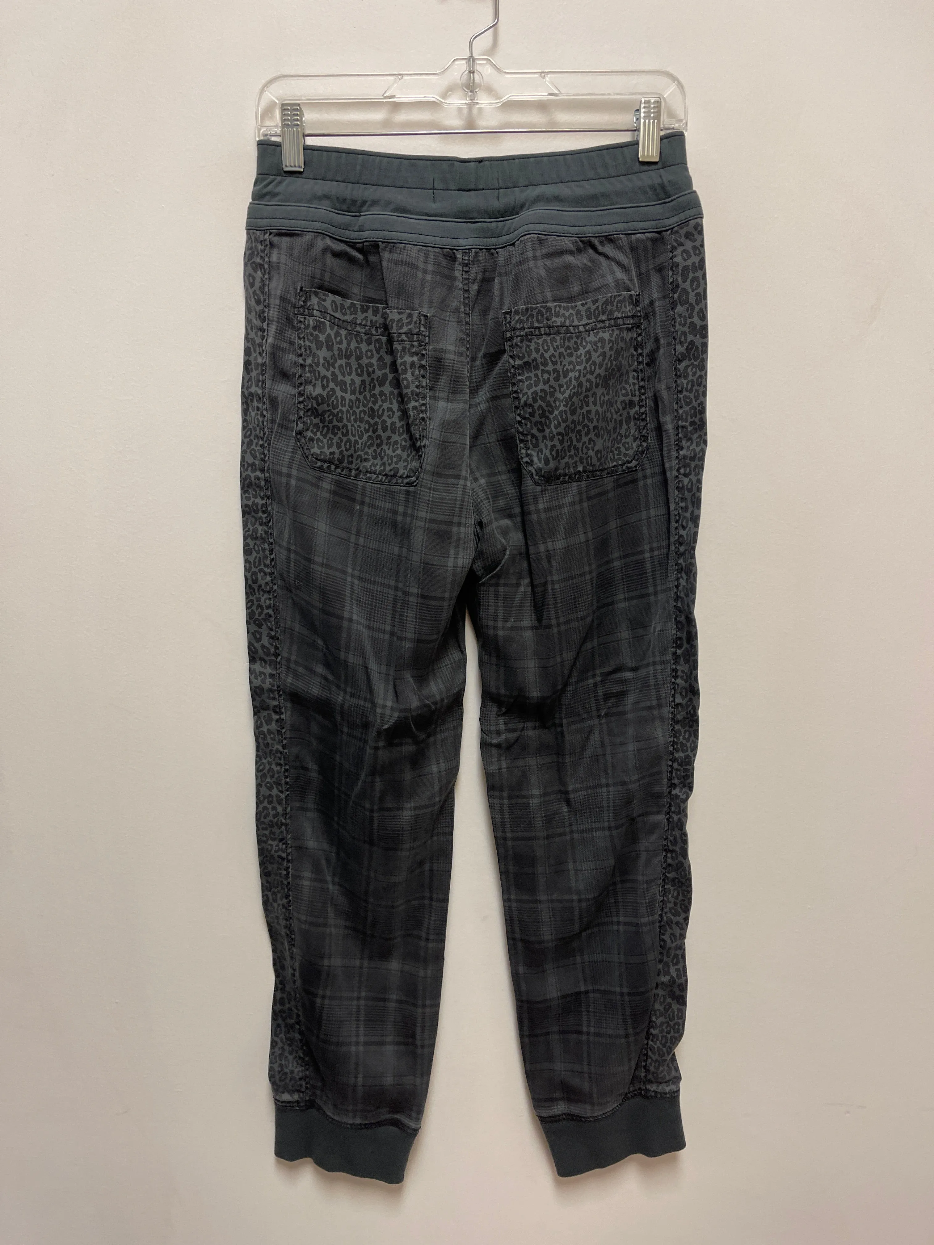 Pants Joggers By Anthropologie In Grey, Size: 2